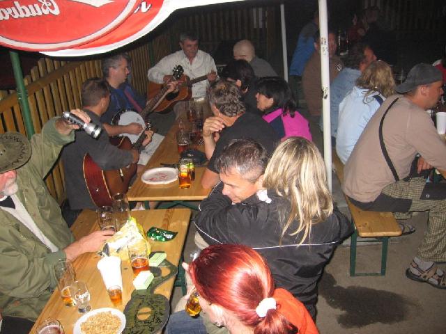 Záchranáři, Vltava 2007 > obr (129)